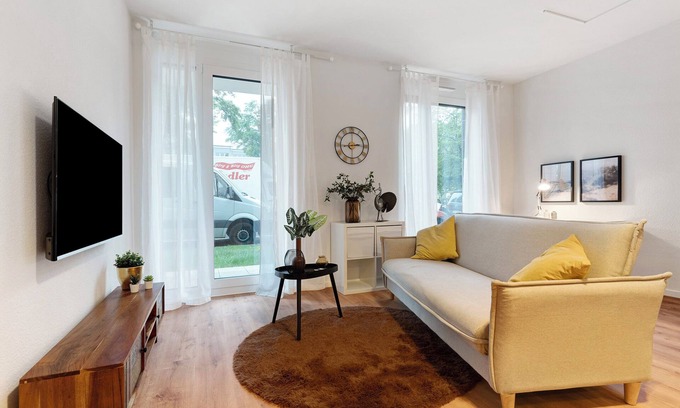 Unterwiehre-Nord Apartment | Apartment 'Km Style Apartments 4' with Balcony and Wi-Fi