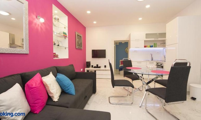 Split Apartment | Apartment Dea II