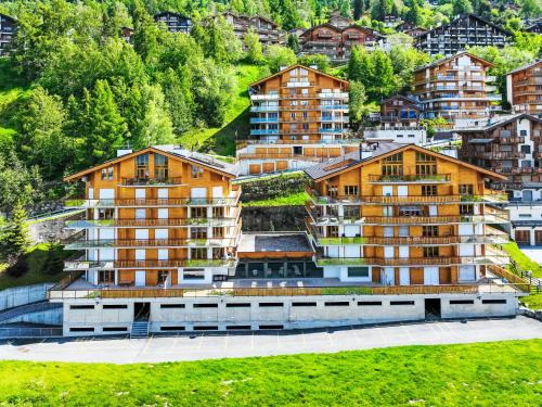 Saint-Pierre-de-Clages Apartment | Apartment Domaine des Reines D3 by Interhome
