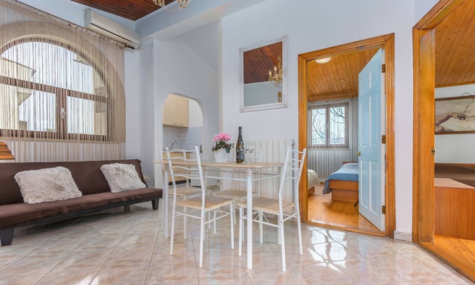 Gulici Apartment | Apartment Dorijana (48211-A1) - Porec