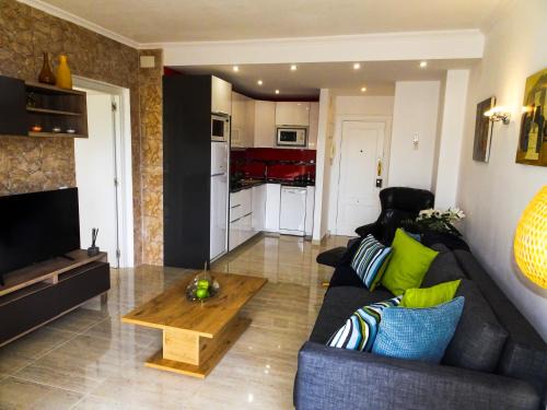 Carihuela Apartment | Apartment Duquesa de España