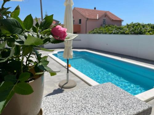 Plano Apartment | Apartment Edita Plano Trogir with private pool