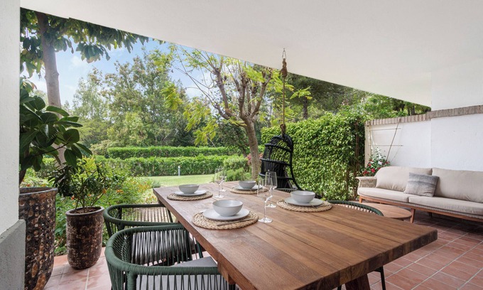 Benahavis Apartment | Apartment 'El Lago 2 Bedrooms' with Mountain View, Wi-Fi and Air Conditioning