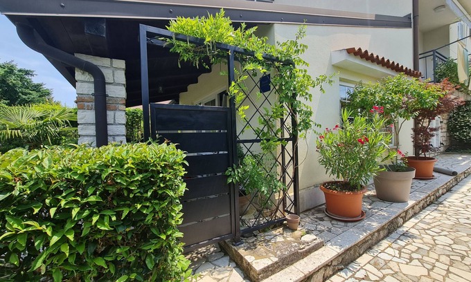 Brulo Apartment | Apartment Erna with terrace in Porec, Istria