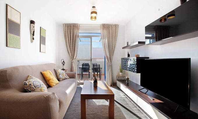 La Cala de Mijas Apartment | Apartment 'La Caleta' with Private Terrace, Wi-Fi and Air Conditioning