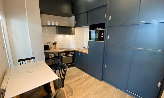 Limoges Apartment | Apartment-Family-Ensuite with Shower-Courtyard view-Appartement plain pied