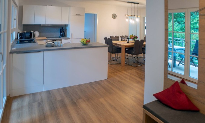 Gengenbach Apartment | Apartment 'Ferienwohnung Holunder' with Mountain View, Shared Terrace and Wi-Fi