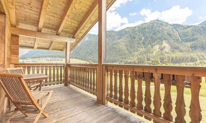 Valle di Casies Apartment | Apartment 'Fichte' with Mountain View, Shared Terrace and Wi-Fi