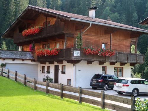 Wildschoenau Apartment | Apartment Fichtenblick App- 2 by Interhome