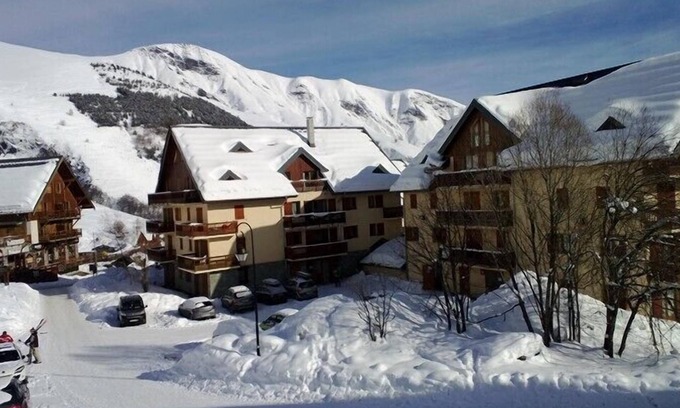 Saint-Sorlin-d'Arves Apartment | Apartment foot of the tracks and trade for 6