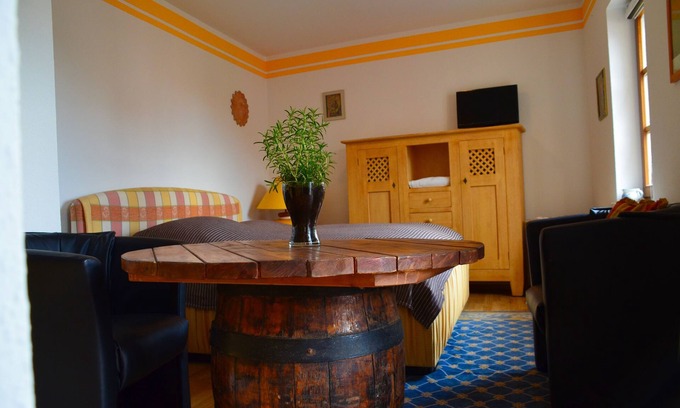 Leisnig Apartment | Apartment for 2 pers. with a view of Mildenstein Castle