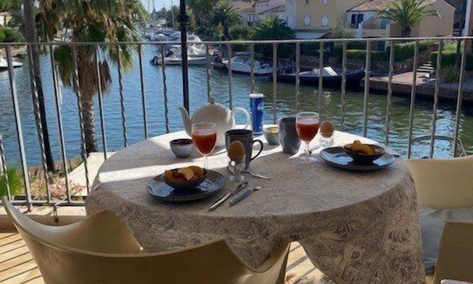 Port Cogolin Apartment | Apartment for 3 people with a beautiful view in Port-Cogolin