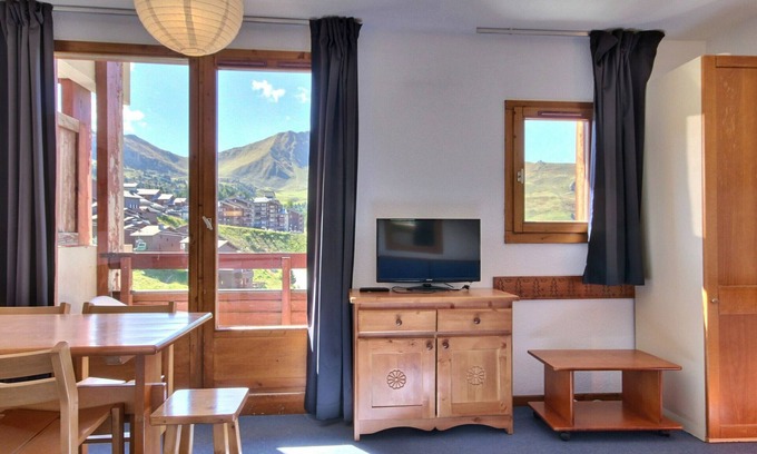 Plagne Soleil Apartment | Apartment for 4/5 people, ski-in ski-out, with balcony