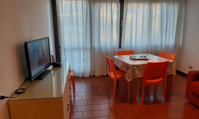 Calceranica al Lago Apartment | Apartment 'Garden Alle Barche - Ida 1' with Lake View, Shared Garden and Wi-Fi