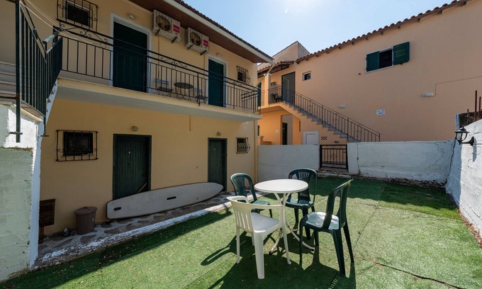 Kavos Apartment | Apartment 'Gavriil G2' with Sea View, Wi-Fi and Air Conditioning