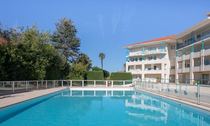 Ciboure Apartment | Apartment Golf de la Nivelle-1