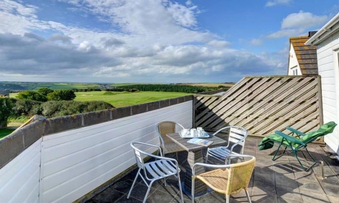 Saint Columb Major Apartment | Apartment Golfer View in Newquay - 4 persons, 2 bedrooms
