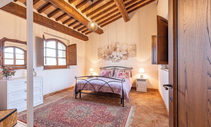 Vergelle Apartment | Apartment 'Greta' with Shared Pool, Wi-Fi and Air Conditioning