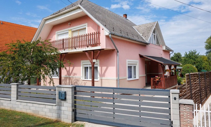 Balatonszemes Apartment | Apartment Gyula by Interhome
