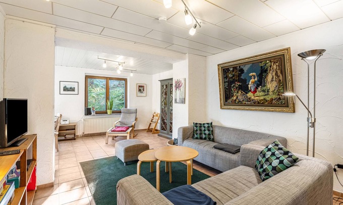 Ortsmitte Apartment | Apartment 'Haus Sonneck - Fewo 5' with Mountain View, Private Terrace and Wi-Fi