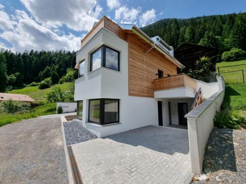 Landeck Apartment | Apartment Home Dachsbau by Interhome