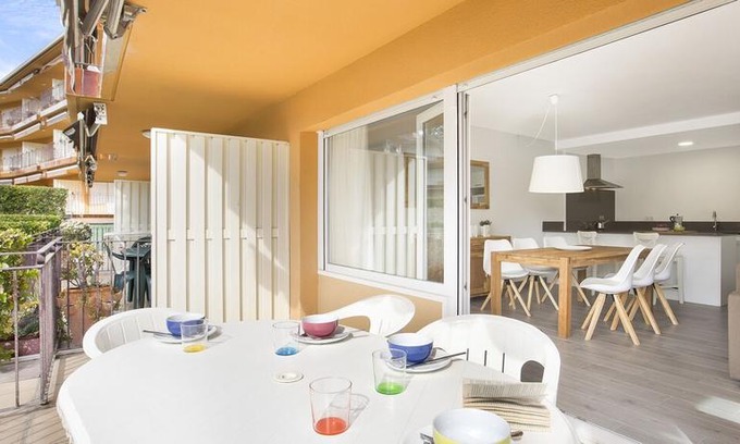 Calella de Palafrugell Apartment | Apartment- Illa 51