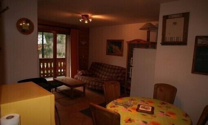 Pralognan-la-Vanoise Apartment | Apartment in the Mountain In The Vanoise Park