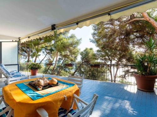 San Bartolomeo al Mare Apartment | Apartment il nido sul Mare by Interhome