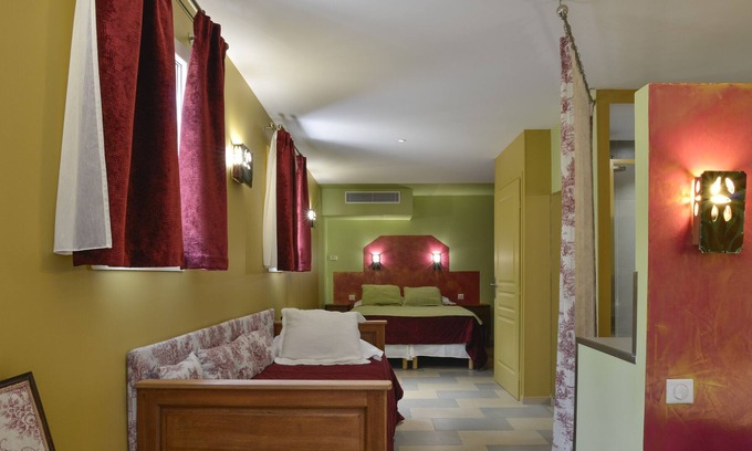 Porto Pollo House | Apartment In A Hotel 'Demeure Vigna - Boutique Hotel' with Private Pool and Private Terrace