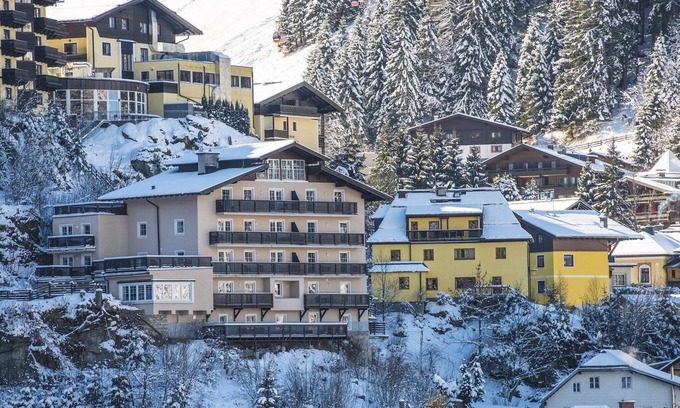Bad Gastein Apartment | Apartment in Bad Gastein near Ski Slopes