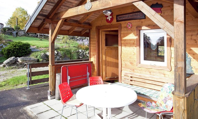 Urberg Villa | Apartment in Dachsberg with Garden, BBQ & Bar