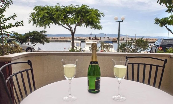 Drasnice Apartment | Apartment in Drašnice with Seaview, Loggia, Air condition, WIFI (3586-4)