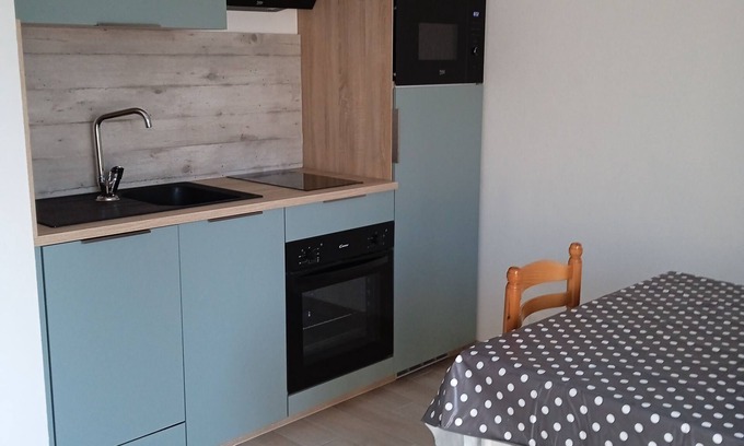 Le Fort Bloque Apartment | Apartment in Fort Bloqué