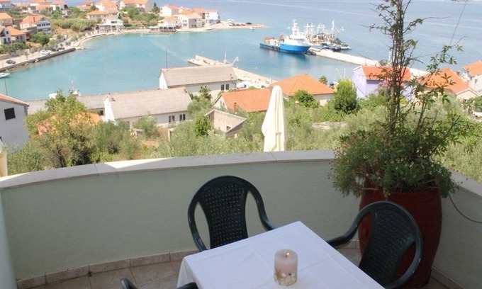 Kali Apartment | Apartment in Kali with Seaview, Balcony, Air condition, WIFI (4566-5)