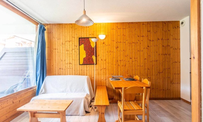 Les Esserts Apartment | Apartment in Morillon near Ski Resort