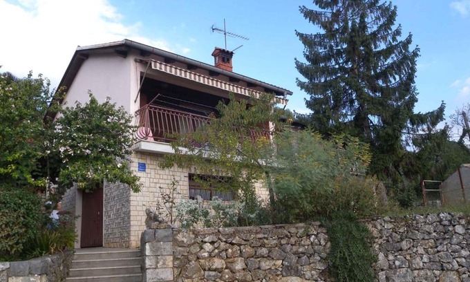 Mosenice Apartment | Apartment in Moscenice 15221