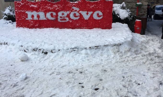 Megeve Apartment | Apartment in residence with private pool and tennis court 10 minutes walk from the center and hiking areas