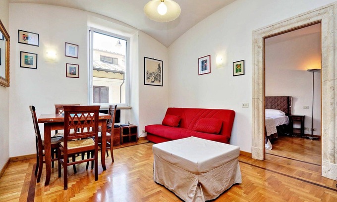 Rione XIV Borgo Apartment | Apartment in Rome with 1 bedrooms sleeps 3