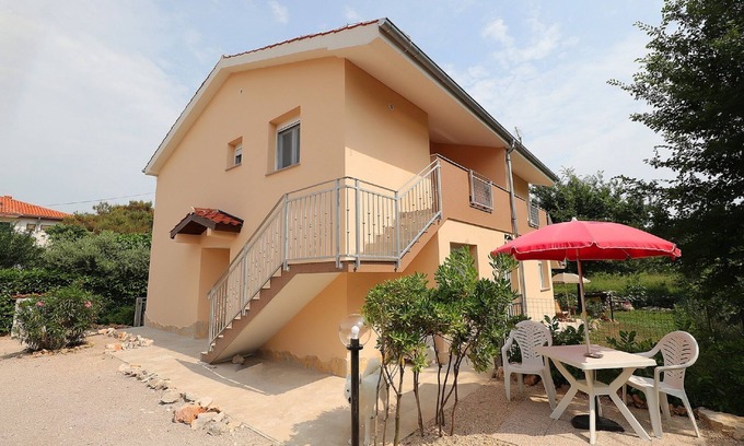 Silo Apartment | Apartment in Šilo with Sea View Balcony