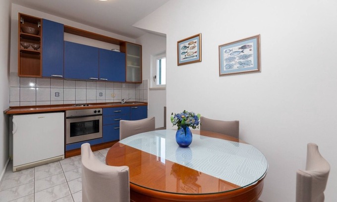 Supetar Apartment | Apartment in Supetar with Seaview, Terrace, Air condition, WIFI (3553-3)