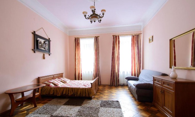 Halyts'kyi district Apartment | Apartment in the center near the Citadel