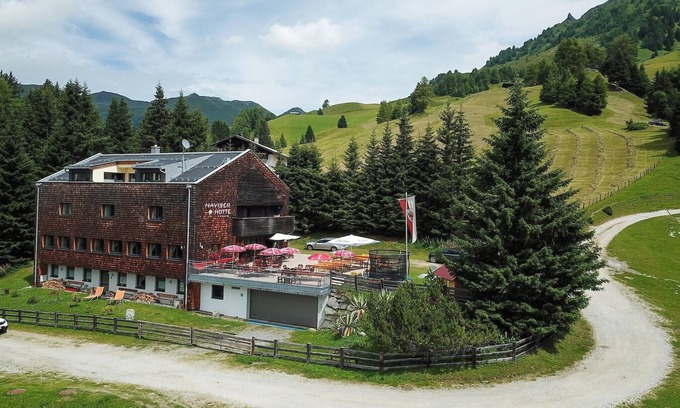 Navis Apartment | Apartment in Tyrol near Ski Slopes