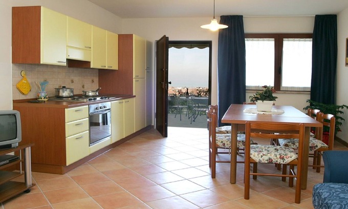 Tortoreto Apartment | Apartment in Villa sea view: garden, very cool, sheltered.