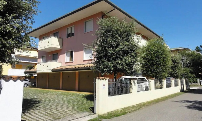 Bibione Apartment | Apartment in Villa Tripoli 2 bedrooms