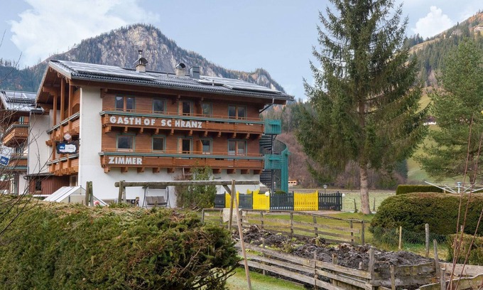 Wald im Pinzgau Apartment | Apartment in Wald in Salzburgerland with sauna