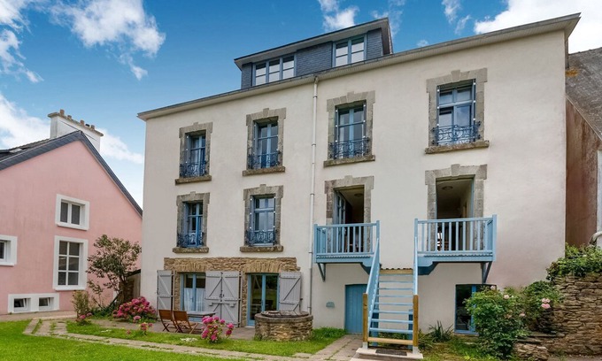 Le Pouldu Apartment | Apartment is approx. 100 metres from the Atlantic