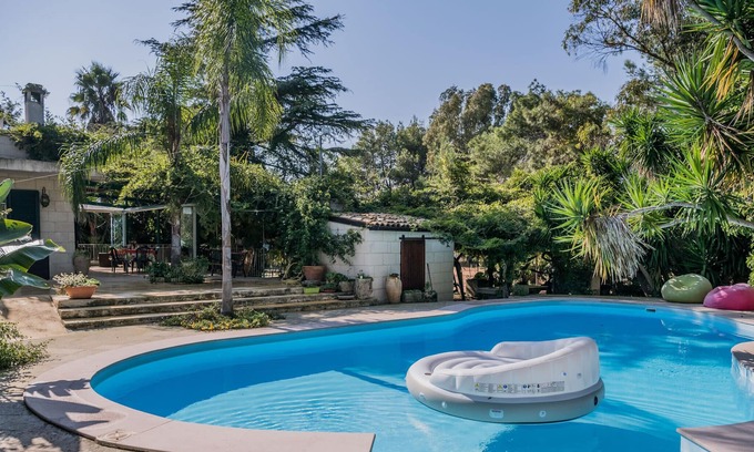 Carpignano Salentino Apartment | Apartment with shared pool and soccer field for holidays in Puglia m401