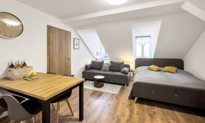 Karlovy Vary Apartment | Apartment KATRIN 1/city centre - opening April 2023