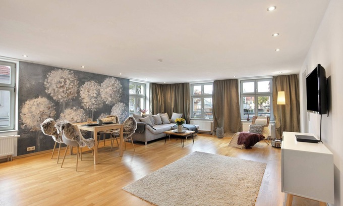 Neuruppin Apartment | Apartment 'Klosterperle' with Wi-Fi