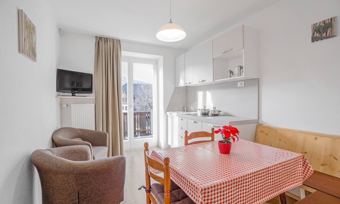 Valdaora di Sopra Apartment | Apartment “Kruma - Gsail 1” with Mountain View, Wi-Fi & Balcony